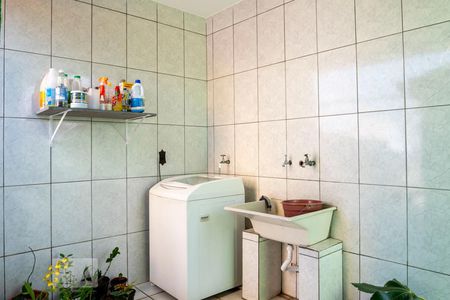 Casa à venda com 160m², 3 quartos e 1 vagaÁrea de Serviço