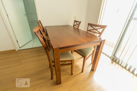Sala de apartamento para alugar com 1 quarto, 45m² em Taquara, Rio de Janeiro
