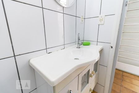 Casa para alugar com 80m², 2 quartos e sem vaga Casa para alugar com 80m², 2 quartos e sem vagaBanheiro