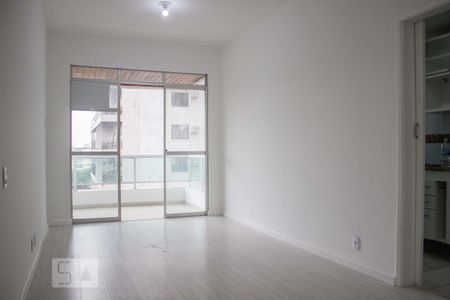 Sala de apartamento para alugar com 3 quartos, 91m² em Barra da Tijuca, Rio de Janeiro