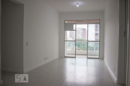 Sala de apartamento para alugar com 3 quartos, 91m² em Barra da Tijuca, Rio de Janeiro