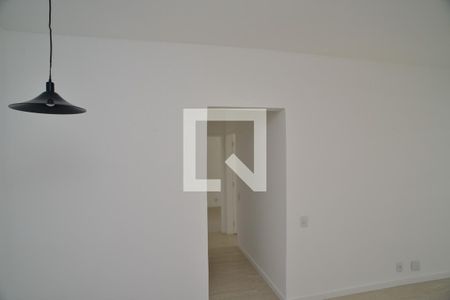 Sala de apartamento para alugar com 2 quartos, 91m² em Barra da Tijuca, Rio de Janeiro