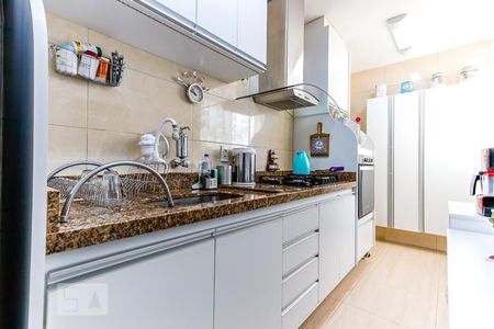 Apartamento à venda com 68m², 2 quartos e 1 vaga Apartamento à venda com 68m², 2 quartos e 1 vagaCozinha