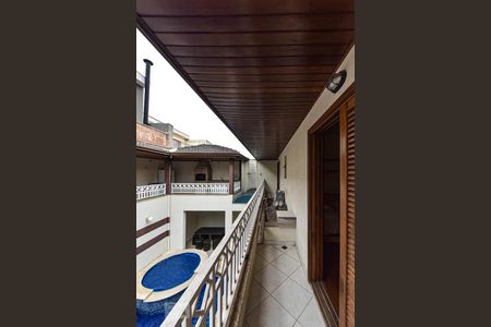 Casa à venda com 335m², 7 quartos e 7 vagas Casa à venda com 335m², 7 quartos e 7 vagasSacada Suíte 4