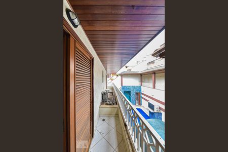 Casa à venda com 335m², 7 quartos e 7 vagas Casa à venda com 335m², 7 quartos e 7 vagasSacada Suíte 1