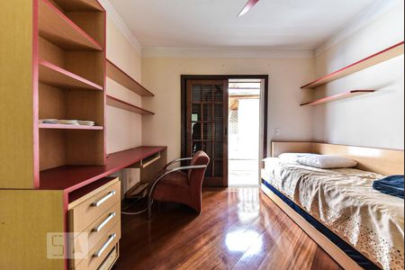 Casa à venda com 335m², 7 quartos e 7 vagas Casa à venda com 335m², 7 quartos e 7 vagasSuíte 1