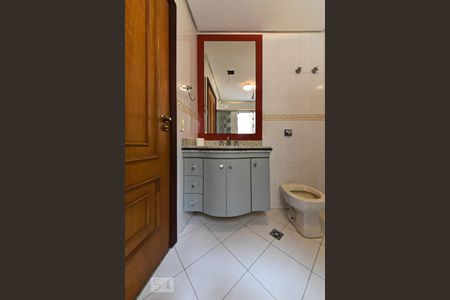 Casa à venda com 335m², 7 quartos e 7 vagas Casa à venda com 335m², 7 quartos e 7 vagasBanheiro da Suíte 1