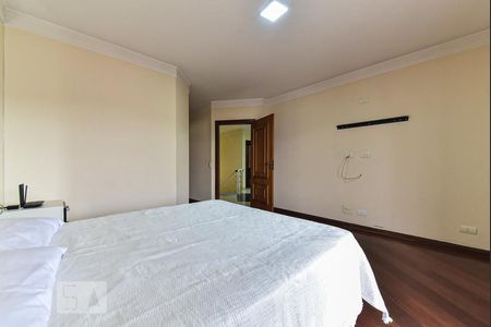 Casa à venda com 335m², 7 quartos e 7 vagas Casa à venda com 335m², 7 quartos e 7 vagasSuíte 3