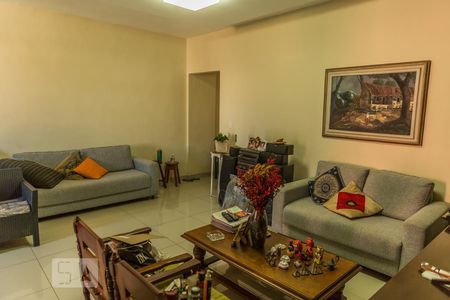 Apartamento à venda com 117m², 3 quartos e 2 vagasSala
