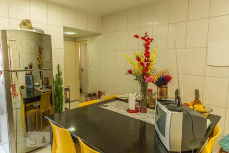 Apartamento à venda com 117m², 3 quartos e 2 vagasCozinha