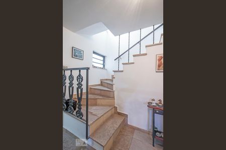 Escada de casa para alugar com 3 quartos, 200m² em Brooklin Paulista, São Paulo