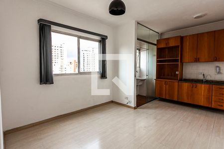 Sala e cozinha de apartamento para alugar com 1 quarto, 38m² em Pompeia, São Paulo