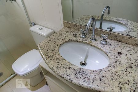 Apartamento à venda com 69m², 2 quartos e 1 vagaPia da suíte