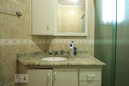 Casa à venda com 130m², 3 quartos e 4 vagasBanheiro da Suíte