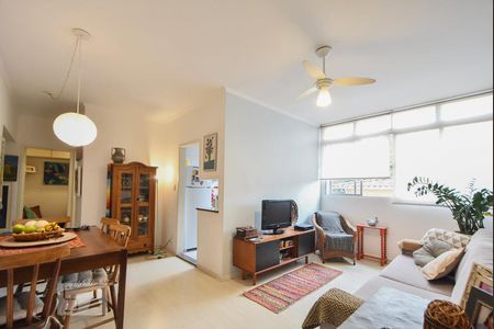 Sala de apartamento para alugar com 2 quartos, 85m² em Santo Amaro, São Paulo
