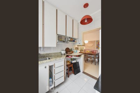 Apartamento para alugar com 85m², 2 quartos e 1 vagaCozinha