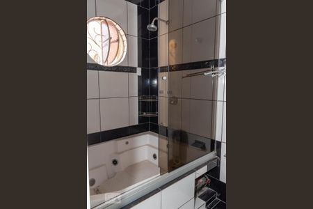 Casa para alugar com 120m², 3 quartos e 2 vagas Casa para alugar com 120m², 3 quartos e 2 vagasBanheiro da Suíte Master
