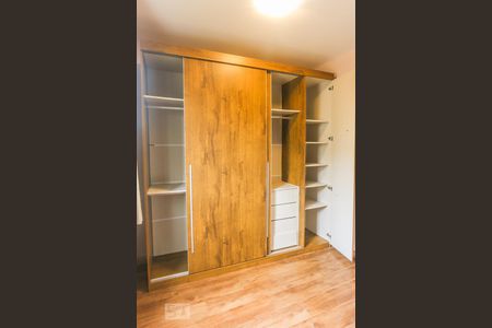 Apartamento à venda com 50m², 2 quartos e 1 vagaQuarto 2 Armarios