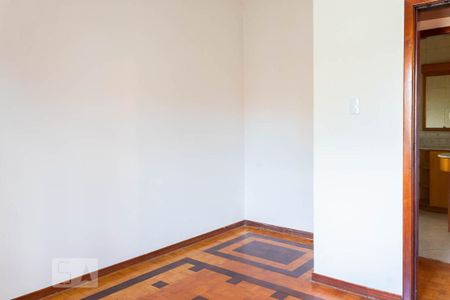 Casa à venda com 288m², 4 quartos e 2 vagas Casa à venda com 288m², 4 quartos e 2 vagasQuarto 4