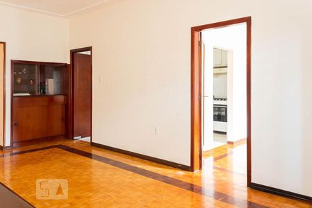 Sala  de casa à venda com 4 quartos, 288m² em Centro, Canoas