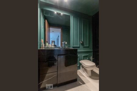 Banheiro de apartamento para alugar com 1 quarto, 115m² em Auxiliadora, Porto Alegre