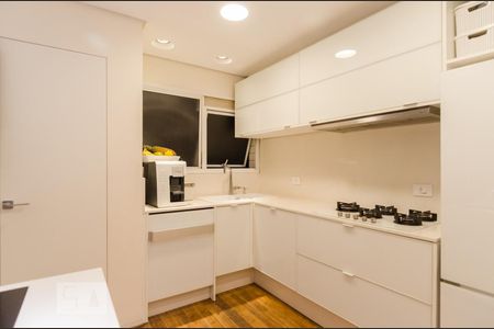 Apartamento à venda com 170m², 3 quartos e 3 vagas Apartamento à venda com 170m², 3 quartos e 3 vagasCozinha