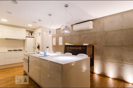 Apartamento à venda com 170m², 3 quartos e 3 vagas Apartamento à venda com 170m², 3 quartos e 3 vagasCozinha