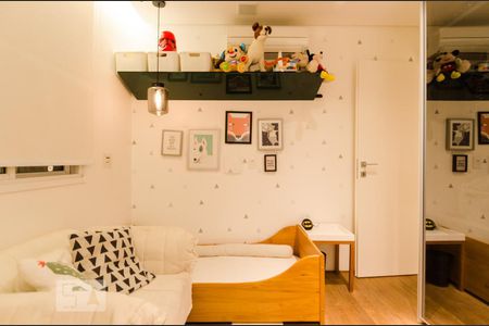 Apartamento à venda com 170m², 3 quartos e 3 vagas Apartamento à venda com 170m², 3 quartos e 3 vagasQuarto da suíte 2