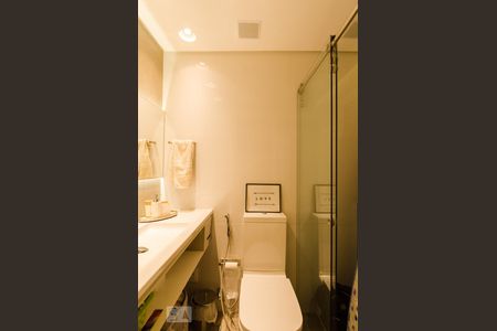 Apartamento à venda com 170m², 3 quartos e 3 vagas Apartamento à venda com 170m², 3 quartos e 3 vagasBanheiro da suíte 2