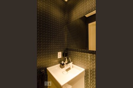 Apartamento à venda com 170m², 3 quartos e 3 vagas Apartamento à venda com 170m², 3 quartos e 3 vagasLavabo