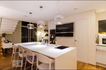 Apartamento à venda com 170m², 3 quartos e 3 vagas Apartamento à venda com 170m², 3 quartos e 3 vagasCozinha