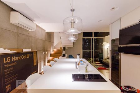 Apartamento à venda com 170m², 3 quartos e 3 vagas Apartamento à venda com 170m², 3 quartos e 3 vagasCozinha