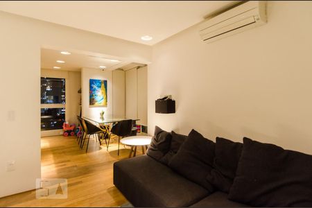 Apartamento à venda com 170m², 3 quartos e 3 vagas Apartamento à venda com 170m², 3 quartos e 3 vagasSala 2