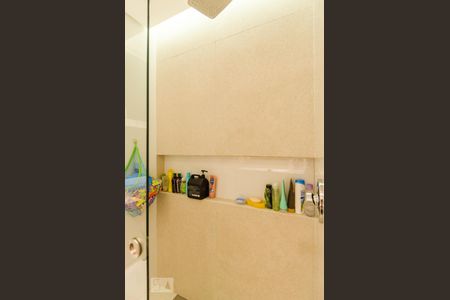 Apartamento à venda com 170m², 3 quartos e 3 vagas Apartamento à venda com 170m², 3 quartos e 3 vagasBanheiro da suíte 1