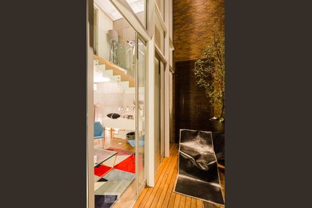 Apartamento à venda com 170m², 3 quartos e 3 vagas Apartamento à venda com 170m², 3 quartos e 3 vagasVaranda