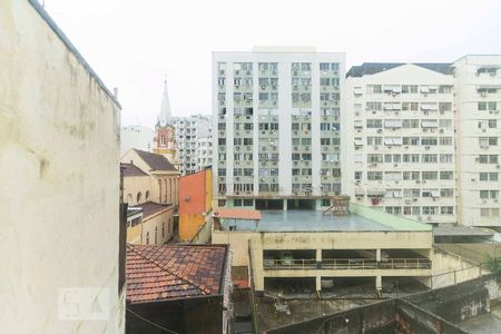 Vista do Sala/Quarto de kitnet/studio para alugar com 1 quarto, 25m² em Glória, Rio de Janeiro