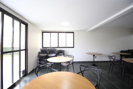 Apartamento para alugar com 44m², 1 quarto e sem vagaÁrea comum - Salão de festas