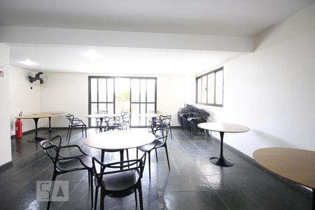 Apartamento para alugar com 44m², 1 quarto e sem vagaÁrea comum - Salão de festas