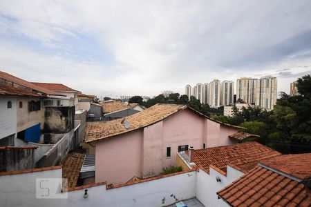 Casa à venda com 250m², 2 quartos e 3 vagas Casa à venda com 250m², 2 quartos e 3 vagasVista do quarto