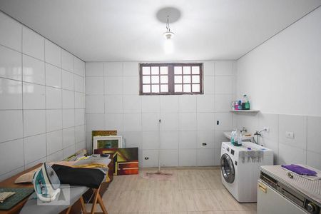 Casa à venda com 250m², 2 quartos e 3 vagas Casa à venda com 250m², 2 quartos e 3 vagasÁrea de serviço