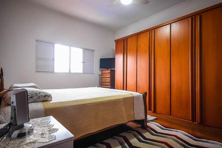 Casa à venda com 250m², 2 quartos e 3 vagas Casa à venda com 250m², 2 quartos e 3 vagasSuíte