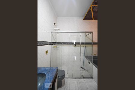 Casa à venda com 250m², 2 quartos e 3 vagas Casa à venda com 250m², 2 quartos e 3 vagasBanheiro suíte