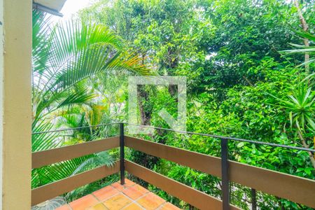 Casa de condomínio à venda com 180m², 3 quartos e 2 vagas Casa de condomínio à venda com 180m², 3 quartos e 2 vagasVaranda da Suíte