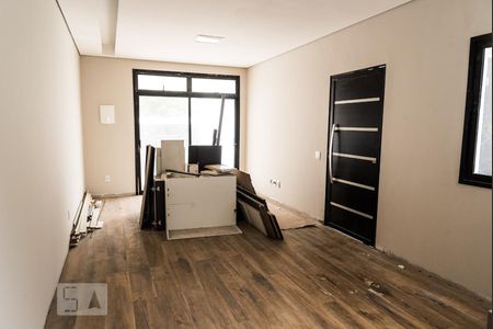 Sala de casa para alugar com 3 quartos, 225m² em Jardim Monte Kemel, São Paulo