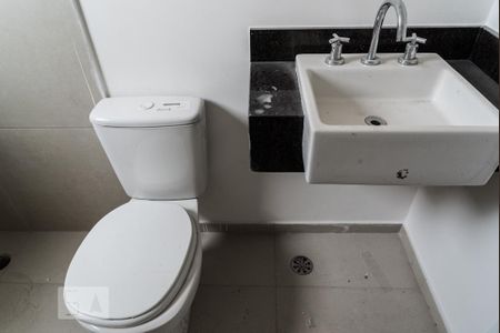 Casa para alugar com 225m², 3 quartos e 4 vagas Casa para alugar com 225m², 3 quartos e 4 vagasBanheiro suite 3
