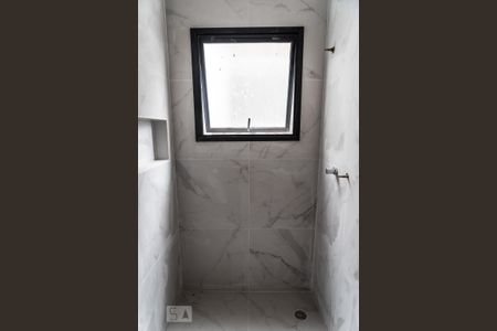 Casa para alugar com 225m², 3 quartos e 4 vagas Casa para alugar com 225m², 3 quartos e 4 vagasBanheiro suite 2