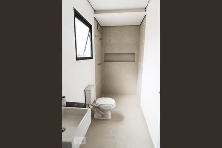 Casa para alugar com 225m², 3 quartos e 4 vagas Casa para alugar com 225m², 3 quartos e 4 vagasBanheiro suite 1
