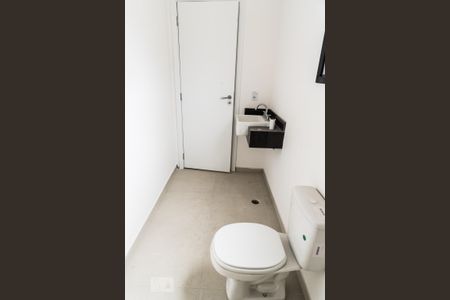 Casa para alugar com 225m², 3 quartos e 4 vagas Casa para alugar com 225m², 3 quartos e 4 vagasBanheiro suite 1