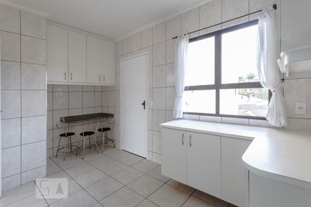 Apartamento para alugar com 105m², 3 quartos e 3 vagasCozinha 