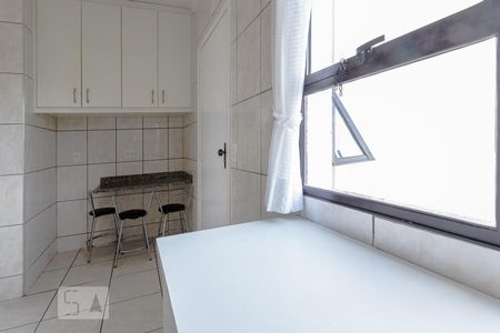 Apartamento para alugar com 105m², 3 quartos e 3 vagasCozinha 